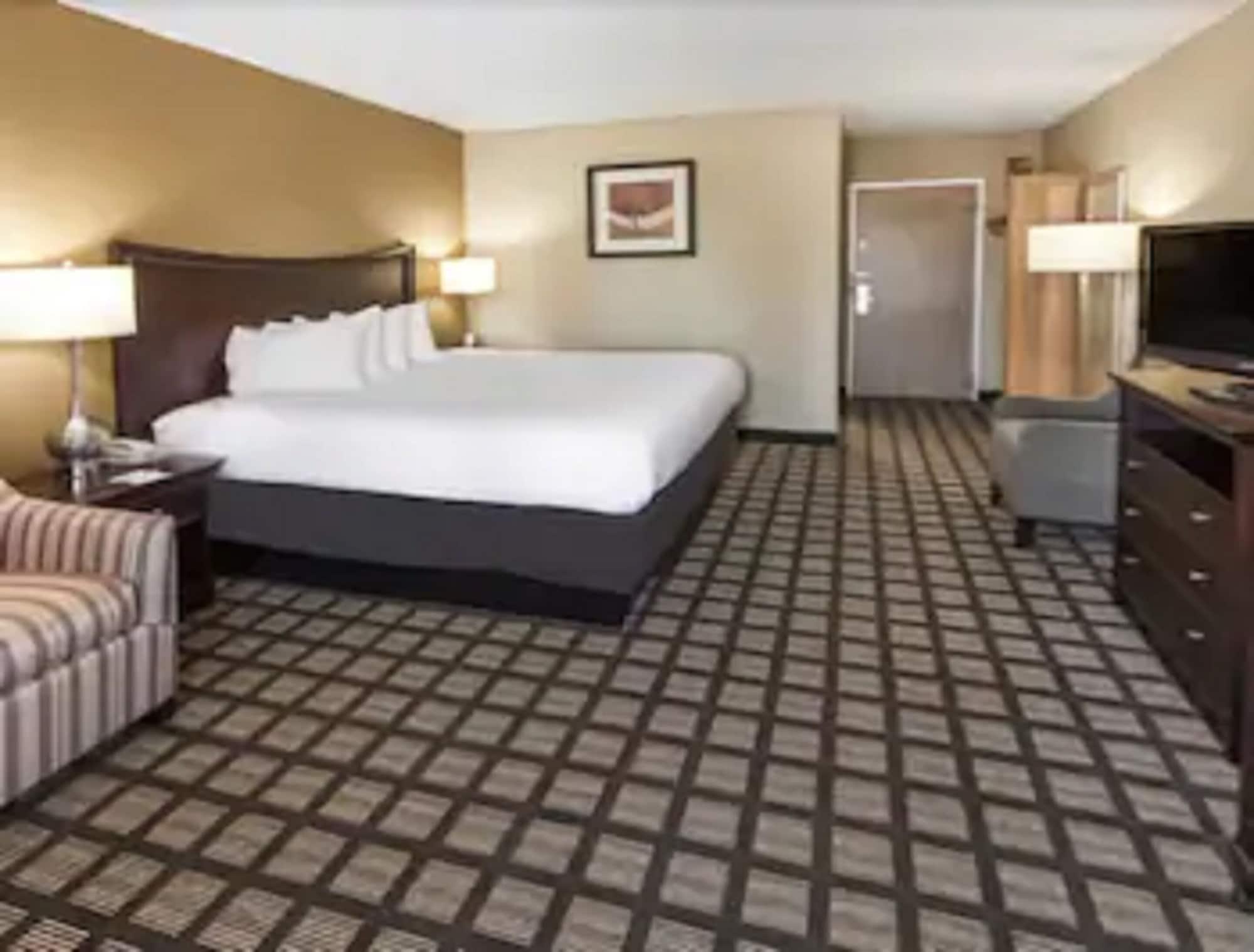 Clarion Pointe Bloomington-Normal Near I-55 And University Екстер'єр фото