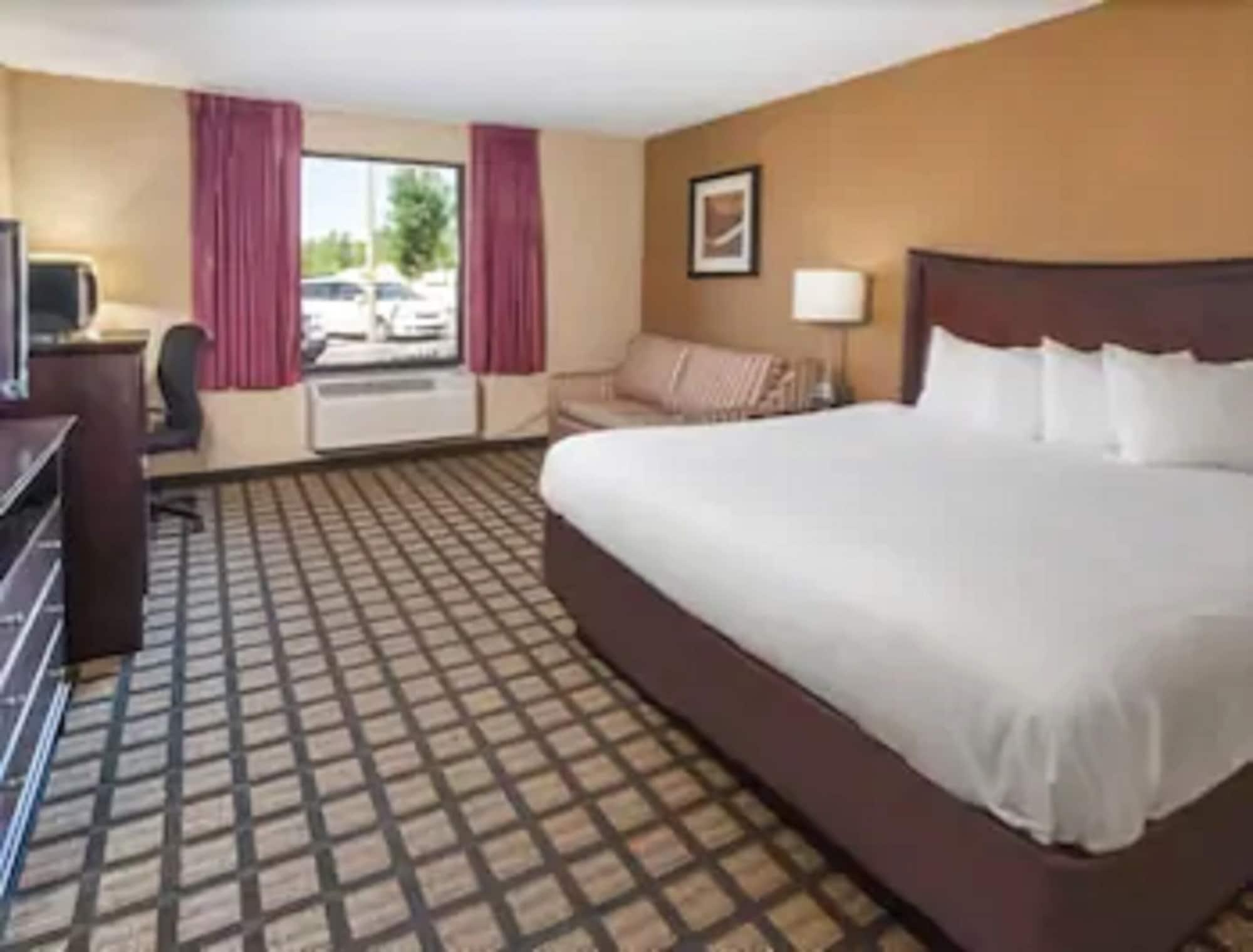 Clarion Pointe Bloomington-Normal Near I-55 And University Екстер'єр фото