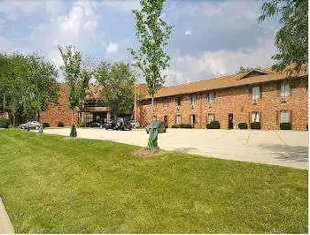 Clarion Pointe Bloomington-Normal Near I-55 And University Екстер'єр фото