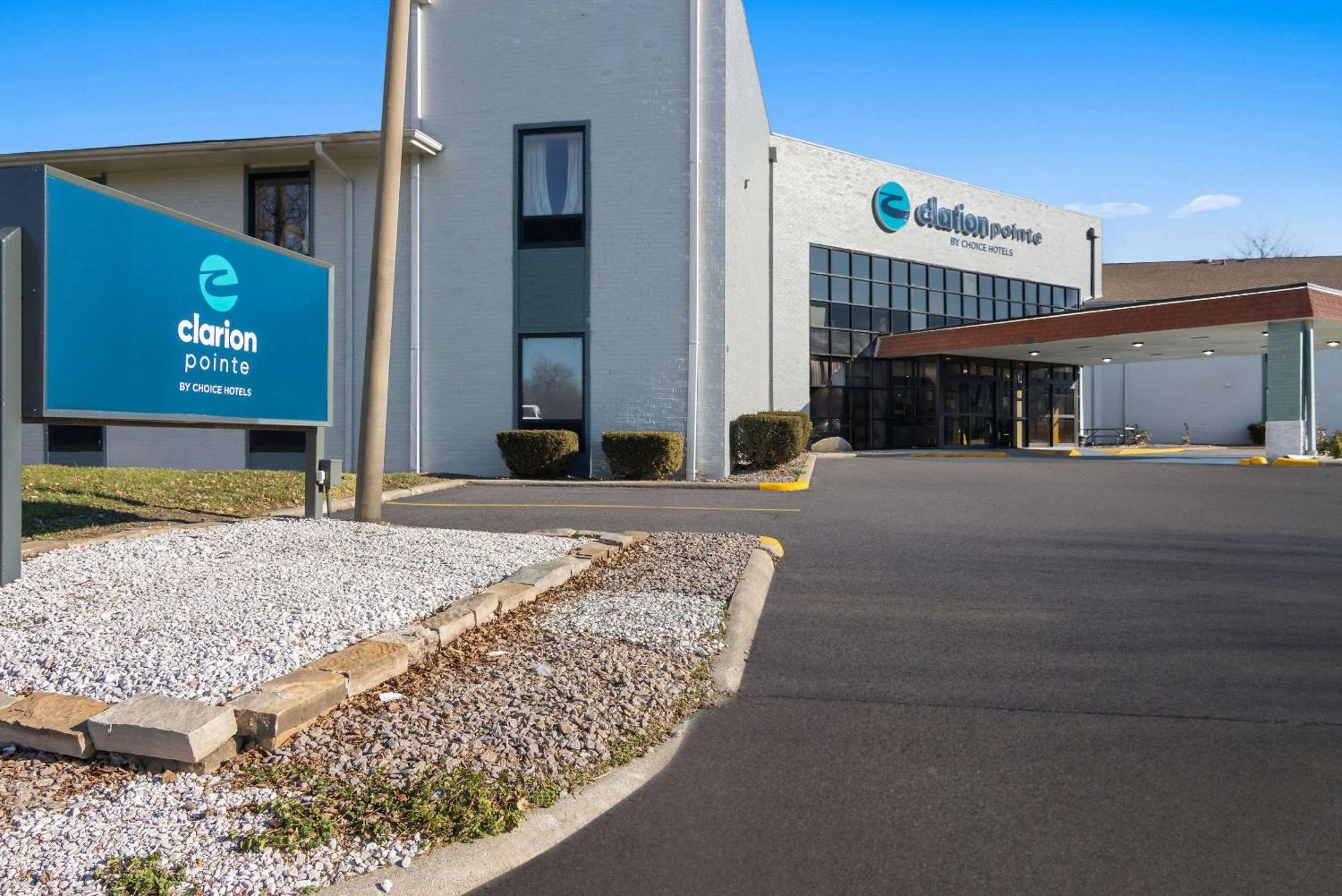 Clarion Pointe Bloomington-Normal Near I-55 And University Екстер'єр фото