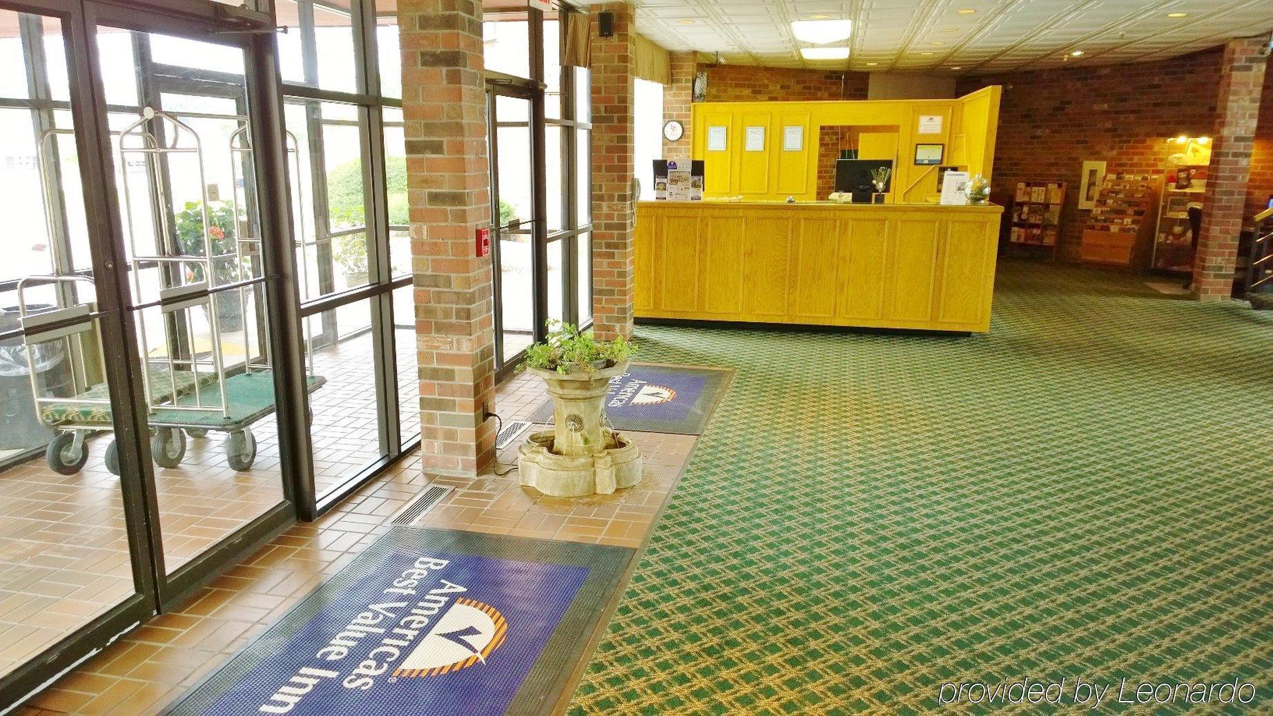 Clarion Pointe Bloomington-Normal Near I-55 And University Екстер'єр фото