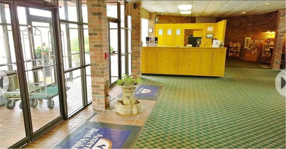 Clarion Pointe Bloomington-Normal Near I-55 And University Екстер'єр фото